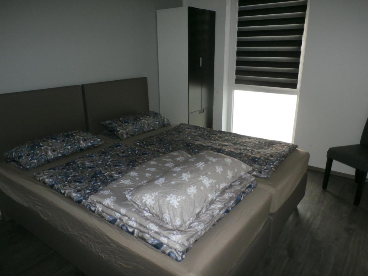 Ferienwohnung Am Seglerhafen Пенемюнде Екстериор снимка