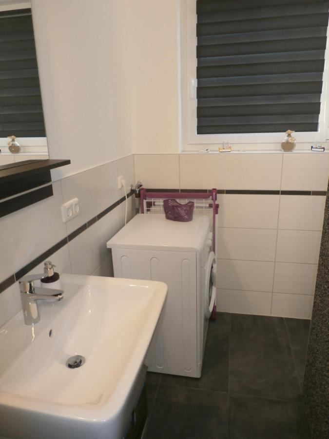 Ferienwohnung Am Seglerhafen Пенемюнде Екстериор снимка
