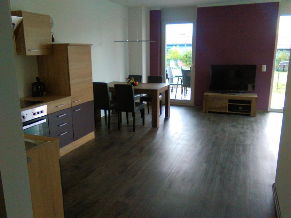 Ferienwohnung Am Seglerhafen Пенемюнде Екстериор снимка