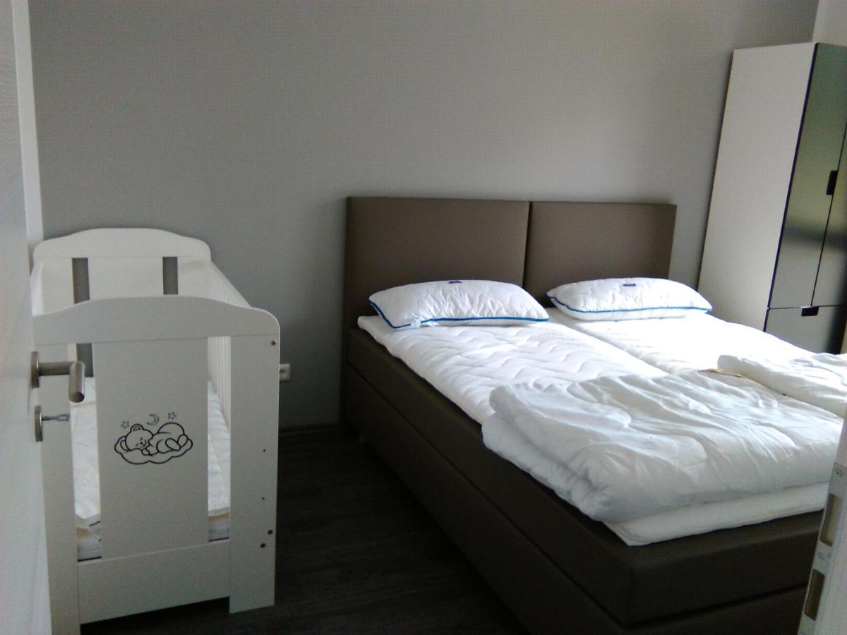 Ferienwohnung Am Seglerhafen Пенемюнде Екстериор снимка